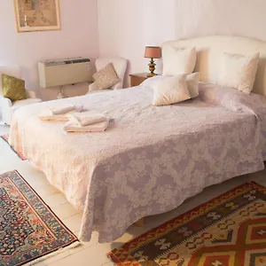 3* Couette-café La Rosa Townhouse