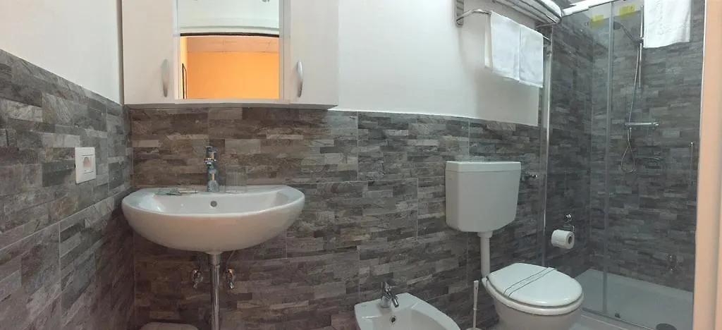 Hotel Aline Floransa 0*,  İtalya